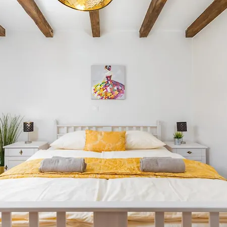 Villa Lamija By Villsy
