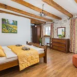 Vila Lamija By Villsy *