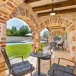Vila Lamija By Villsy